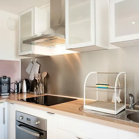 Apartment Escapade Bordeaux, Tram Et Supermarche Au Pied *