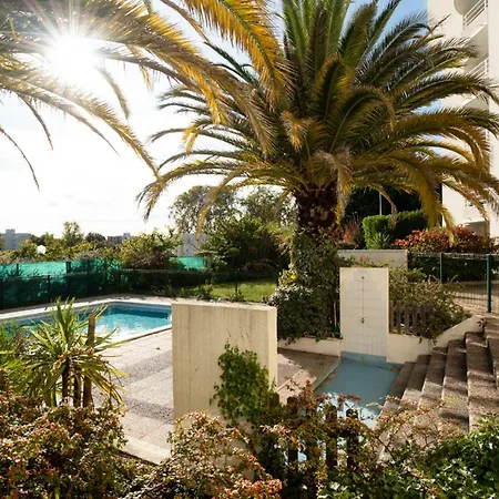 Escapade Bordeaux, Tram Et Supermarche Au Pied דירה