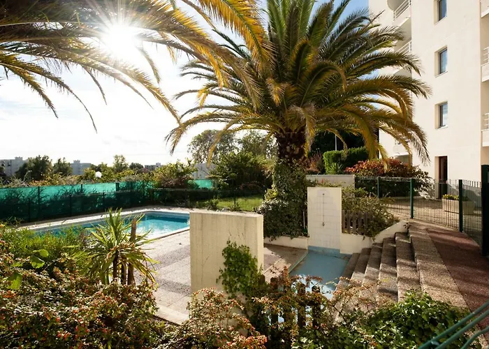 Escapade Bordeaux, Tram Et Supermarche Au Pied דירה